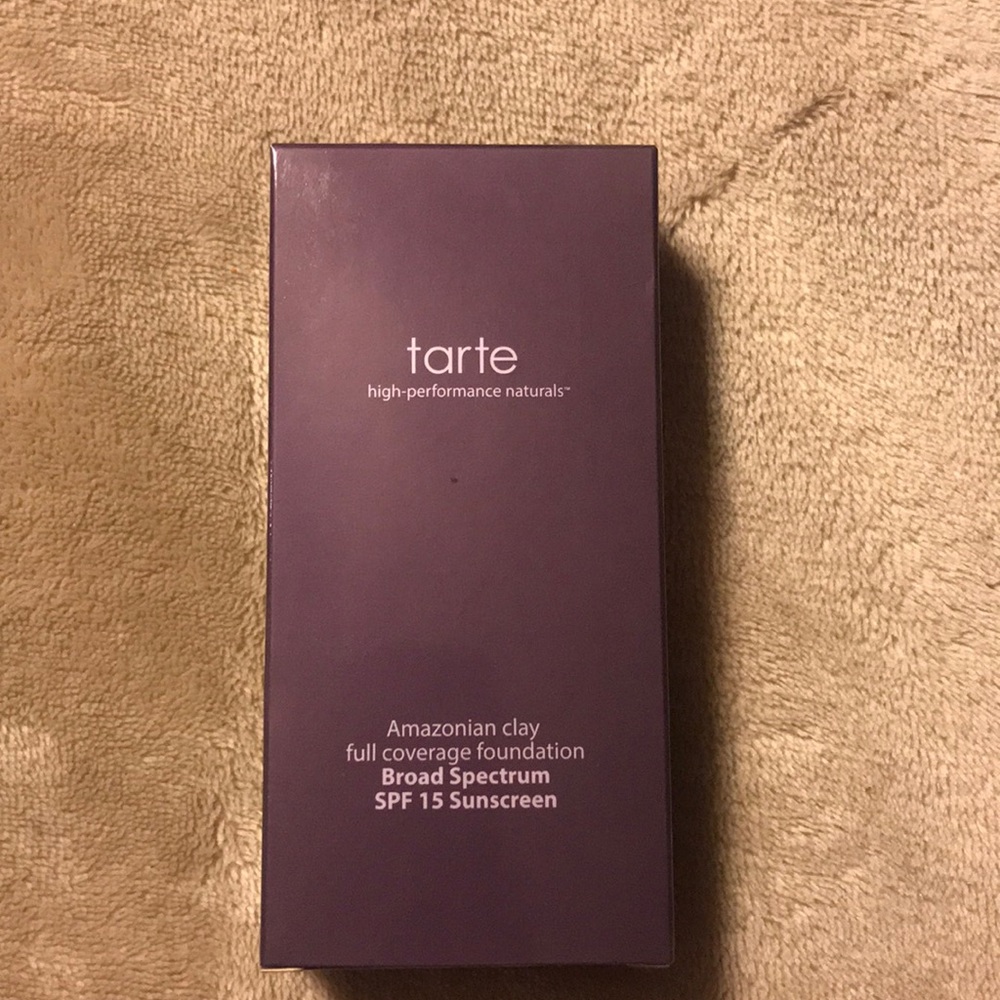 Tarte Amazonian clay full coverage foundation